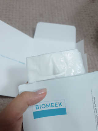 바이오믹 BIOMEEK SENSIMETIC SOOTHING MASK.S — 4.5점을 준 리뷰어가 2020년 7월 올린 사용 사진