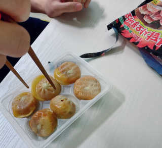 삼양냉동 [삼양] 불닭샤오롱바오+까르보불닭샤오롱바오 2세트구성 — 3.5점을 준 리뷰어가 2020년 11월 올린 사용 사진