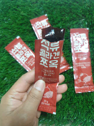 조은약초 석류콜라겐 석류즙 석류쪼옥 젤리 스틱 15포 x 20g — 5점을 준 리뷰어가 2020년 7월 올린 사용 사진