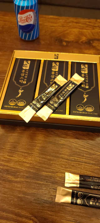 헬스업_천명진프리미엄홍삼스틱_10ml x 30포 — 4점을 준 리뷰어가 2020년 11월 올린 사용 사진