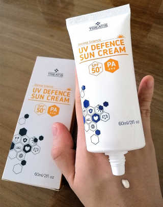 트리티스 SG_[TREATIS] UV Defence Sun Cream — 5점을 준 리뷰어가 2020년 12월 올린 사용 사진