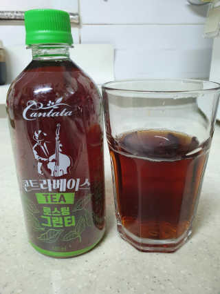 칸타타 콘트베이스 칸타타 콘트라베이스 TEA 보리/그린티 500ml — 5점을 준 리뷰어가 2020년 8월 올린 사용 사진