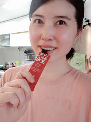 조은약초 석류콜라겐 석류즙 석류쪼옥 젤리 스틱 15포 x 20g — 5점을 준 리뷰어가 2020년 7월 올린 사용 사진