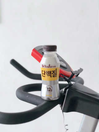 닥터유드링크 단백질 초코맛 and 바나나맛 — 5점을 준 리뷰어가 2020년 8월 올린 사용 사진