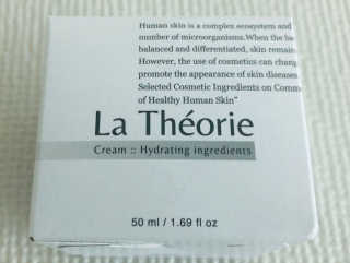 La Theorie Hydrating Ingredients | 하이드레이팅 인그레이디언츠 — 4점을 준 리뷰어가 2020년 4월 올린 사용 사진