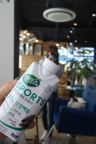셀렉스스포츠 셀렉스 스포츠 드링크 초콜릿 _ 330ml x 12팩 — 5점을 준 리뷰어가 2020년 11월 올린 사용 사진