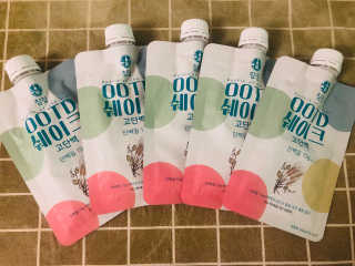 [꾸콤] 참참 OOTD쉐이크 고단백 일주일세트 50g x 5 — 3.5점을 준 리뷰어가 2020년 11월 올린 사용 사진