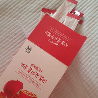 365더건강 에버뷰티 석류콜라겐 젤리 — 5점을 준 리뷰어가 2020년 8월 올린 사용 사진