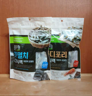 [풀무원] 자연의 감칠맛 통디포리, 통멸치 다시팩 세트 — 5점을 준 리뷰어가 2020년 5월 올린 사용 사진