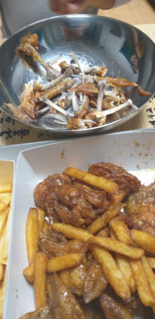네네치킨 소이크런치윙봉 — 5점을 준 리뷰어가 2020년 4월 올린 사용 사진