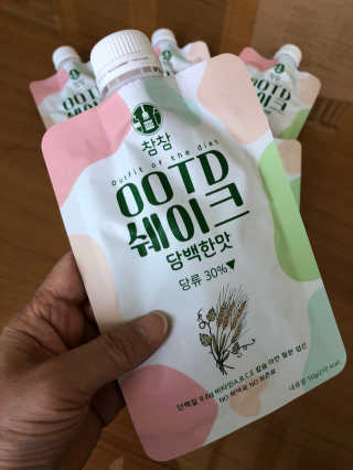 [꾸콤] 참참 OOTD쉐이크 담백한 일주일세트 50g x 5 — 4.5점을 준 리뷰어가 2020년 9월 올린 사용 사진
