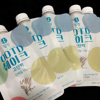 [꾸콤] 참참 OOTD쉐이크 고단백 일주일세트 50g x 5 — 5점을 준 리뷰어가 2020년 10월 올린 사용 사진
