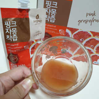 자연에온 핑크 자몽 착즙 100mL 10개입 2BOX — 4.5점을 준 리뷰어가 2020년 11월 올린 사용 사진