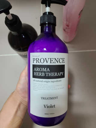 프로방스 바이올렛 퍼퓸 트리트먼트 1000ml 업그레이드 — 5점을 준 리뷰어가 2020년 8월 올린 사용 사진