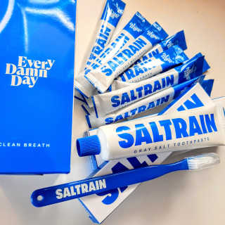 솔트레인 SALTRAIN 그레이 솔트 덴탈 케어 세트 — 5점을 준 리뷰어가 2020년 10월 올린 사용 사진
