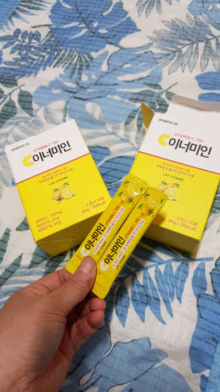 이너미인 VITAMIN-C 700 — 5점을 준 리뷰어가 2020년 8월 올린 사용 사진