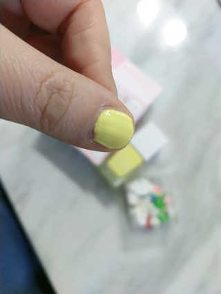 꼬메맘마 아쿠아 네일컬러 미니몬 키트 — 5점을 준 리뷰어가 2020년 4월 올린 사용 사진