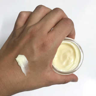 어글리프루프 크림 바이어글리 하이드레이션 샤워 50ml — 5점을 준 리뷰어가 2020년 10월 올린 사용 사진