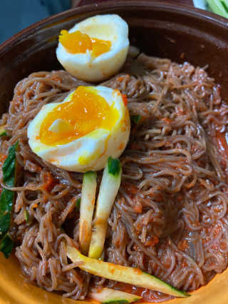 [해주냉면] 신천맛집 매운 비빔냉면 2인분 + 무절임 — 5점을 준 리뷰어가 2020년 5월 올린 사용 사진