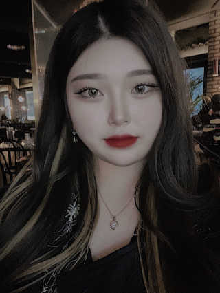 [블랙루즈] CG 퍼펙트 래쉬 카라 — 5점을 준 리뷰어가 2020년 4월 올린 사용 사진