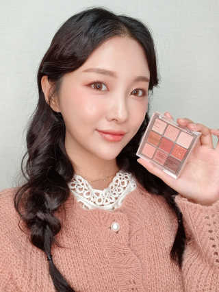 데이지크 SS컬렉션 로즈페탈 섀도우 팔레트 — 5점을 준 리뷰어가 2020년 4월 올린 사용 사진