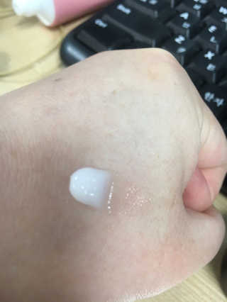 ATS스타일 뮤즈 ATS 스타일 뮤즈 리페어 컬 크림 50ml X 2EA — 5점을 준 리뷰어가 2020년 10월 올린 사용 사진
