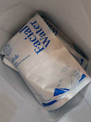 [설랩] 클렌징워터 세안수 500ml x 6팩 — 5점을 준 리뷰어가 2020년 8월 올린 사용 사진