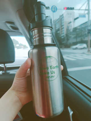 비타맘 지구를 지키는 리퓨리 정수물병 - 플라스틱 남용 예방 — 5점을 준 리뷰어가 2020년 6월 올린 사용 사진