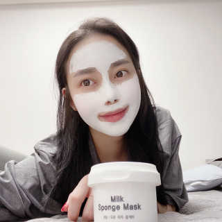 리더스코스메틱 리더스 밀크 스폰지 마스크 — 5점을 준 리뷰어가 2020년 11월 올린 사용 사진