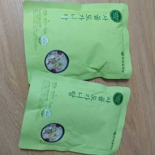 한촌몰 설렁탕집 가마솥 도가니탕 350g x 2팩 — 4점을 준 리뷰어가 2020년 8월 올린 사용 사진