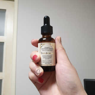 [스킨큐어] 산다화 비타민C 화이트닝 에센스 30ml — 4점을 준 리뷰어가 2020년 4월 올린 사용 사진