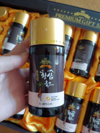 서울약사신협_프리미엄황삼골드_3.75g x 12환+75mgx12병 — 5점을 준 리뷰어가 2020년 9월 올린 사용 사진