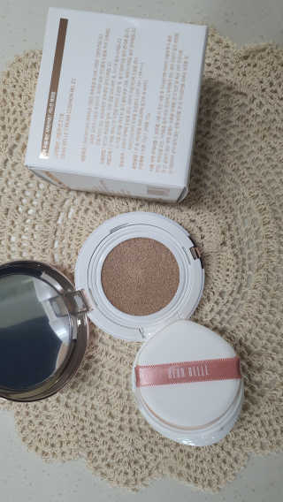 디어벨르 크림쿠션 DEAR BELLE CREAM COUSION — 3.5점을 준 리뷰어가 2020년 8월 올린 사용 사진