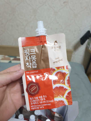 자연에온 핑크 자몽 착즙 100mL 10개입 2BOX — 5점을 준 리뷰어가 2020년 11월 올린 사용 사진