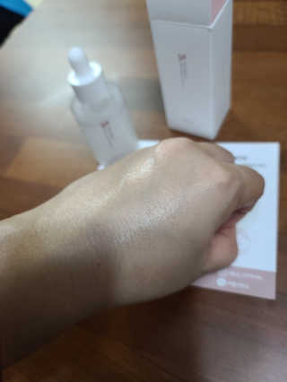 [미릴] 맑음빛 레드빈 브라이트닝 앰플 — 4점을 준 리뷰어가 2020년 12월 올린 사용 사진