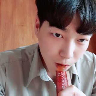 로그네이처 로그 인 홍삼젤리 7+ — 5점을 준 리뷰어가 2020년 5월 올린 사용 사진