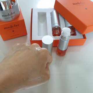 메디페르 [ 1+1 ] 루테인앰플세트 1개 + 루테인크림 50ml 1개 — 5점을 준 리뷰어가 2020년 11월 올린 사용 사진