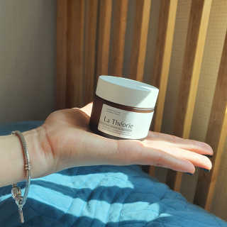 La Theorie Hydrating Ingredients | 하이드레이팅 인그레이디언츠 — 5점을 준 리뷰어가 2020년 5월 올린 사용 사진