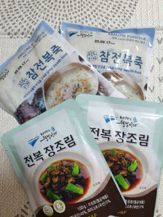 바다는다웰빙이다 완도사랑 전복죽 250g - 2팩 + 전복장조림 2팩 — 5점을 준 리뷰어가 2020년 8월 올린 사용 사진
