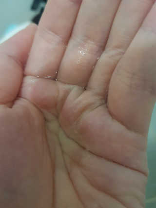 달리프 베러 퍼퓸 샴푸 1000ml 레이니데이 or 일랑로즈 — 5점을 준 리뷰어가 2020년 11월 올린 사용 사진