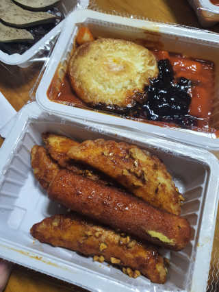 죠스떡볶이 [죠스푸드] 짜빠떡볶이+떡또그+범벅만두 신메뉴 3종 — 5점을 준 리뷰어가 2020년 4월 올린 사용 사진