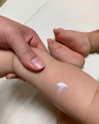 킨더퍼페츠 베이비크림 180ml — 5점을 준 리뷰어가 2020년 9월 올린 사용 사진