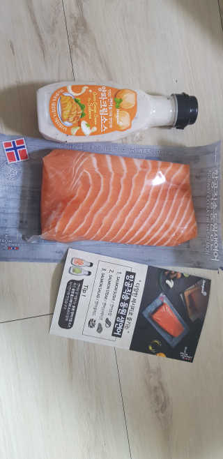 동원산업 항공직송 동원생연어_400g — 3점을 준 리뷰어가 2020년 4월 올린 사용 사진