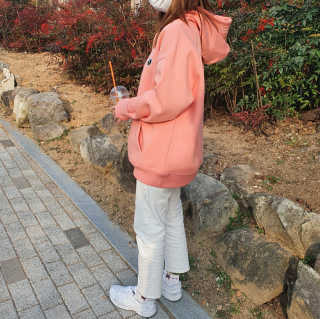 브랜디드라이프스타일코리아 행텐 헤리티지 후드 티셔츠 — 5점을 준 리뷰어가 2020년 11월 올린 사용 사진