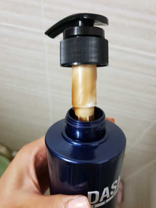 다슈코리아 다슈 데일리 단백질 한방 두피 골드 샴푸 500ml — 5점을 준 리뷰어가 2020년 11월 올린 사용 사진