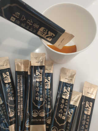 헬스업_천명진프리미엄홍삼스틱_10ml x 30포 — 5점을 준 리뷰어가 2020년 12월 올린 사용 사진