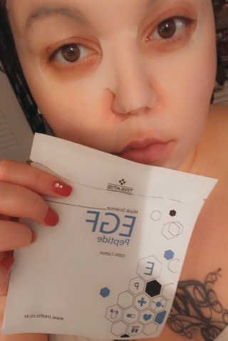 트리티스 [Treatis] Facial Sheet Mask — 4.5점을 준 리뷰어가 2021년 1월 올린 사용 사진