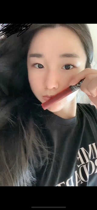 [블랙루즈] 크림 마뜨 루즈 시즌1 택1+랜덤1 — 4점을 준 리뷰어가 2020년 8월 올린 사용 사진