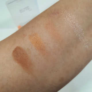 [블랙루즈] 크리스탈 하트 락 섀도우 4종 중 택1 — 4.5점을 준 리뷰어가 2020년 9월 올린 사용 사진