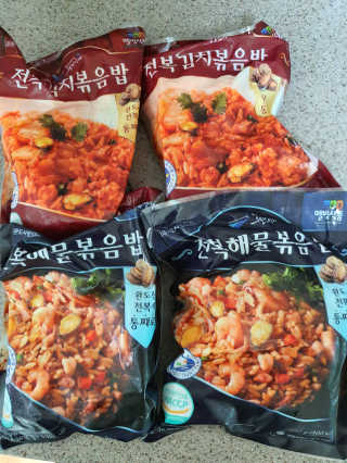 바다는다웰빙이다 전복해물볶음밥/전복김치볶음밥 250g-4봉지 — 4.5점을 준 리뷰어가 2020년 8월 올린 사용 사진